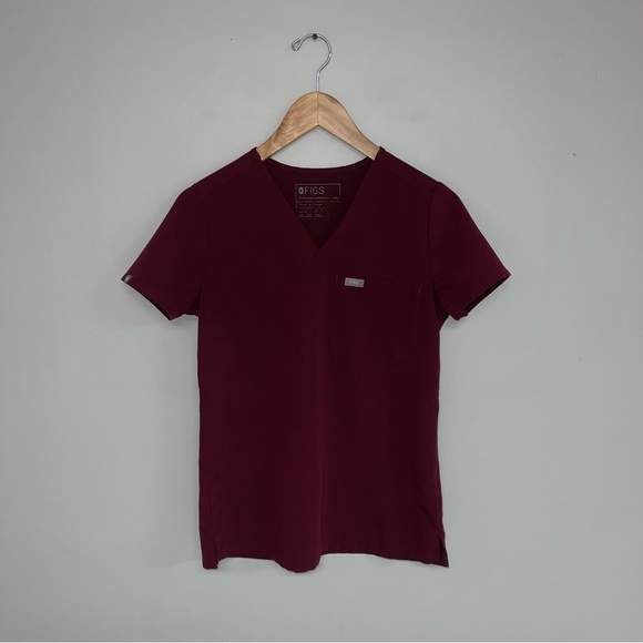 FIGS Catarina One-Pocket  Scrub Top Women’s Size XXS Burgundy‎ Red Short Sleeve - Picture 2 of 13
